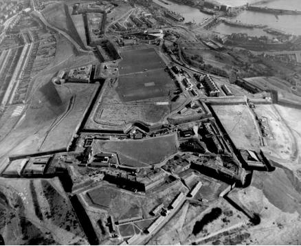 An aerial view of the Western Heights from the 1940s.  The Citadel can be seen in the foreground and the Drop Redoubt at the top edge of the photo.