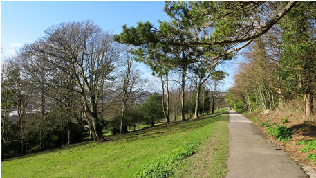 Connaught Park, February 2014.  The upper promenade.