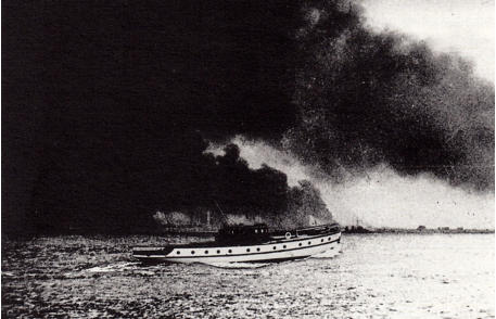 The Sundowner at Dunkirk, 1940.