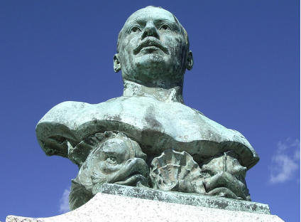 Captain Webb Memorial, which stands on Dover Sea Front.